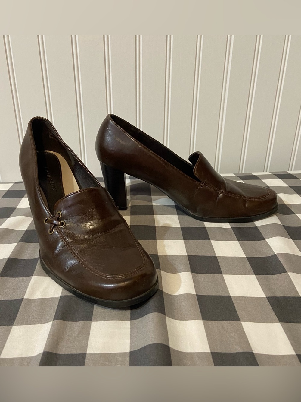 Highlights Vintage Brown Leather Block Heel Loafers